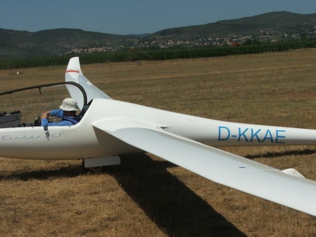  Listo para volar en planeador.JPG